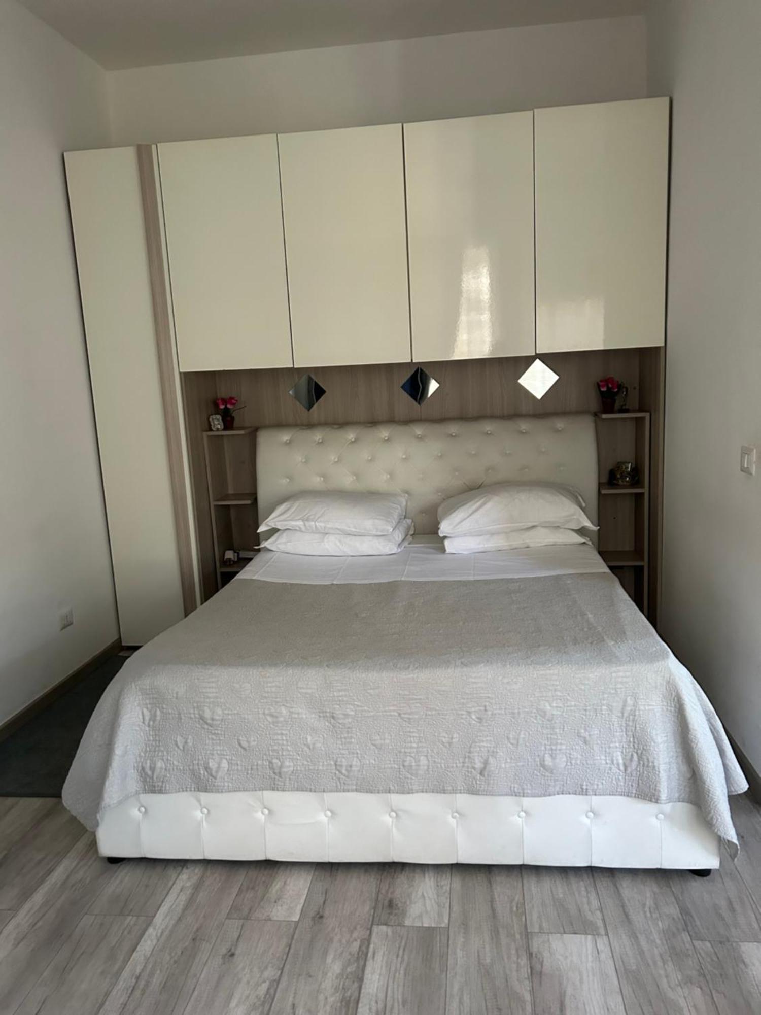 Mirahouse Appartement Ostia Buitenkant foto